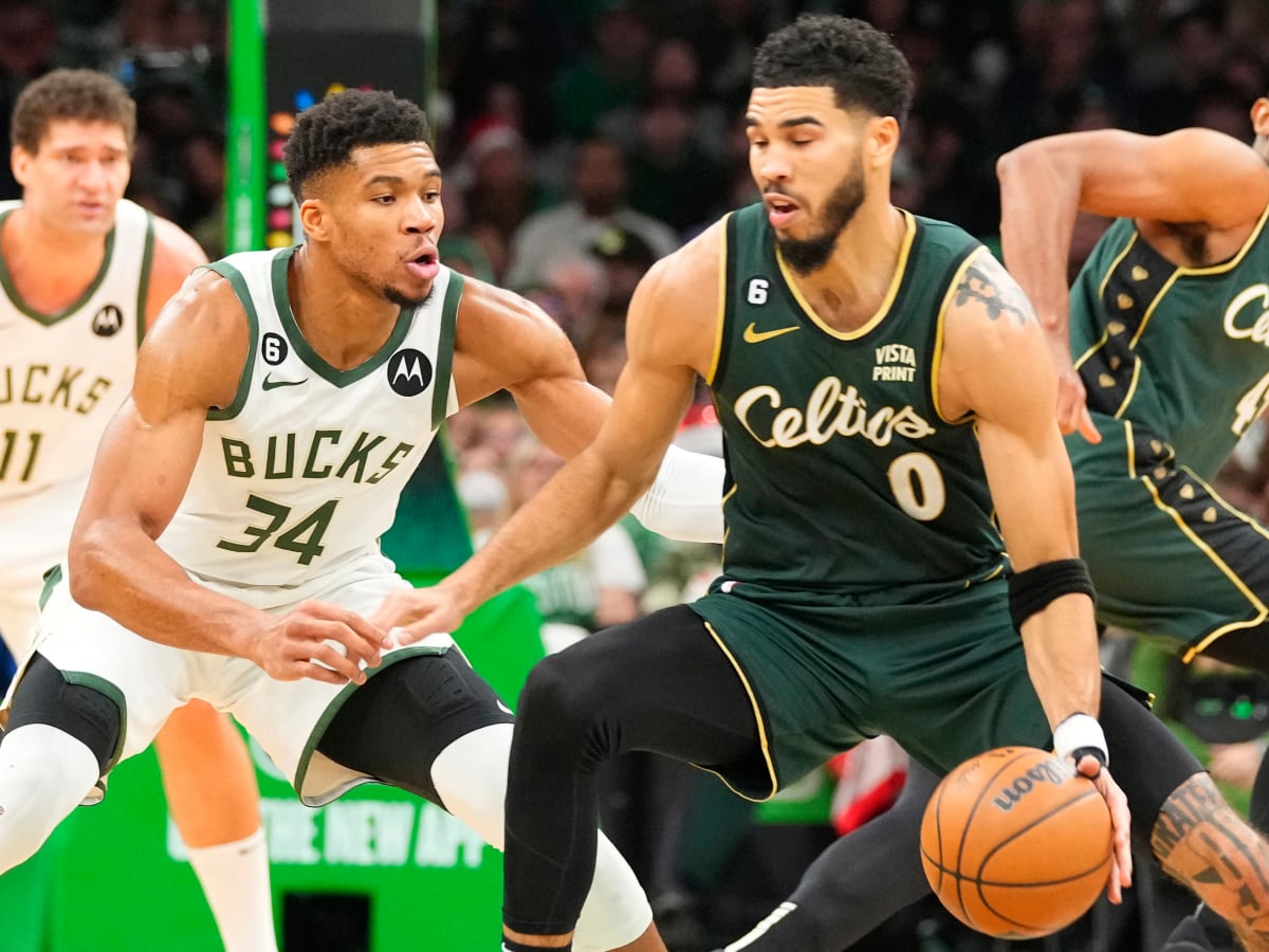 Giannis Antetokoumpo dominates as Milwaukee Bucks complete 4-0