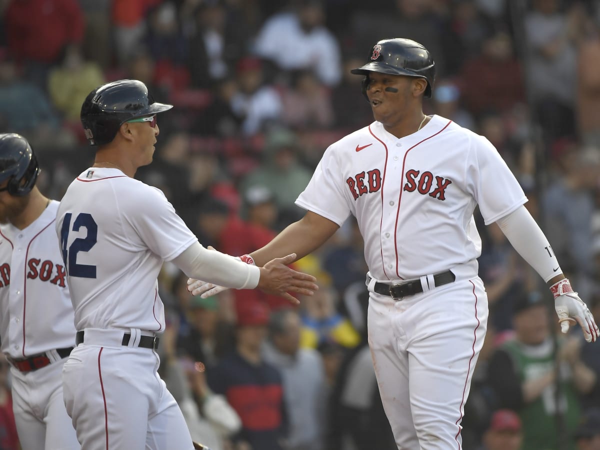 Whitlock shuts down Angels as Red Sox win third straight