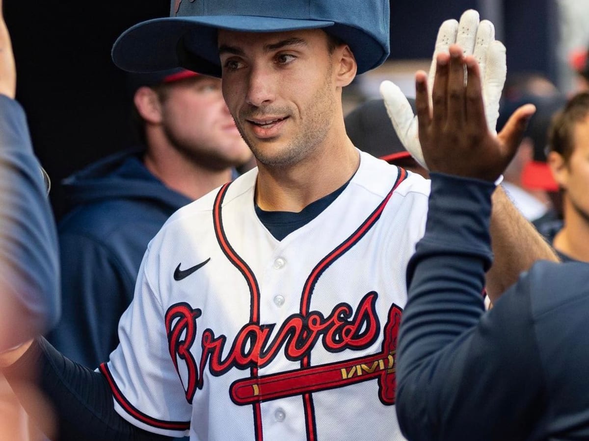 Photos: The Braves' big-hat celebration is going, going gone