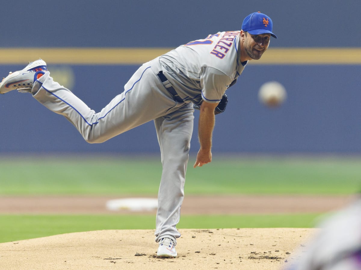 Watch: Mets ball boy commits big blunder interrupting Max Scherzer