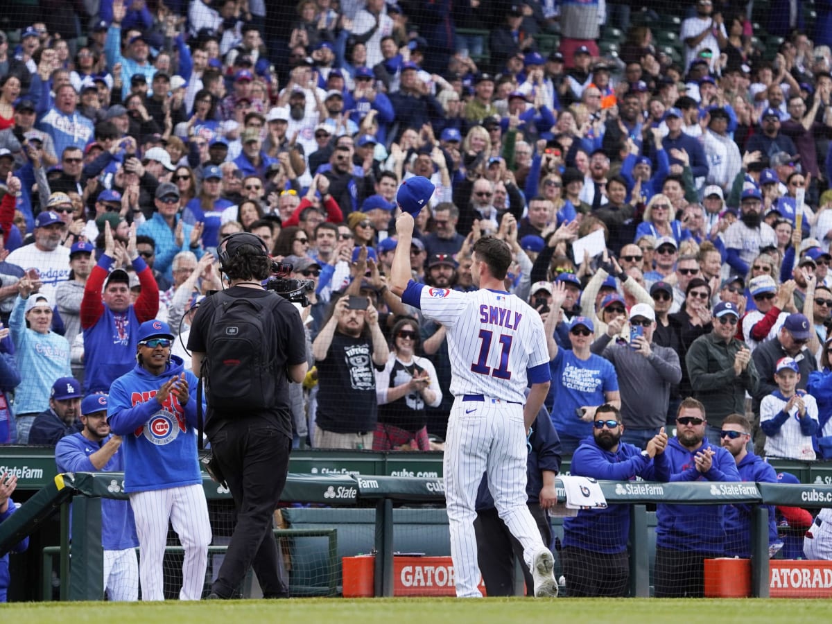 Foul Balls! Blue Jays fans removed from stadium for allegedly