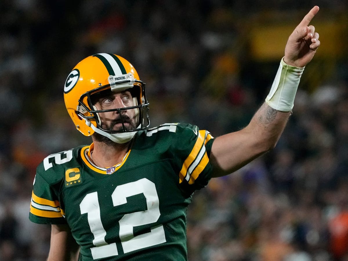 Report: Aaron Rodgers could end up playing for Carolina Panthers, via  blockbuster trade with Packers