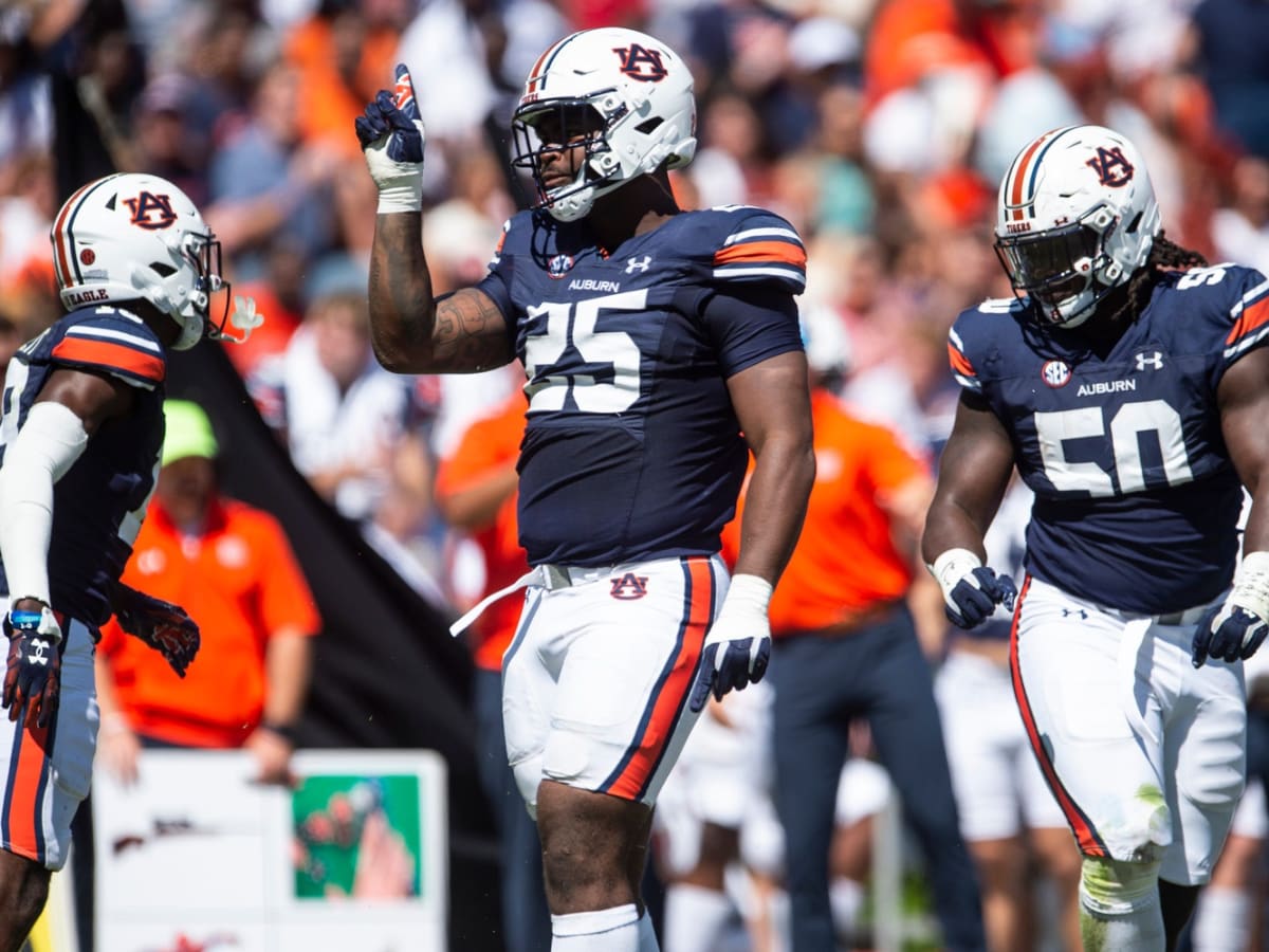 Jacksonville Jaguars sign former Auburn defensive lineman 