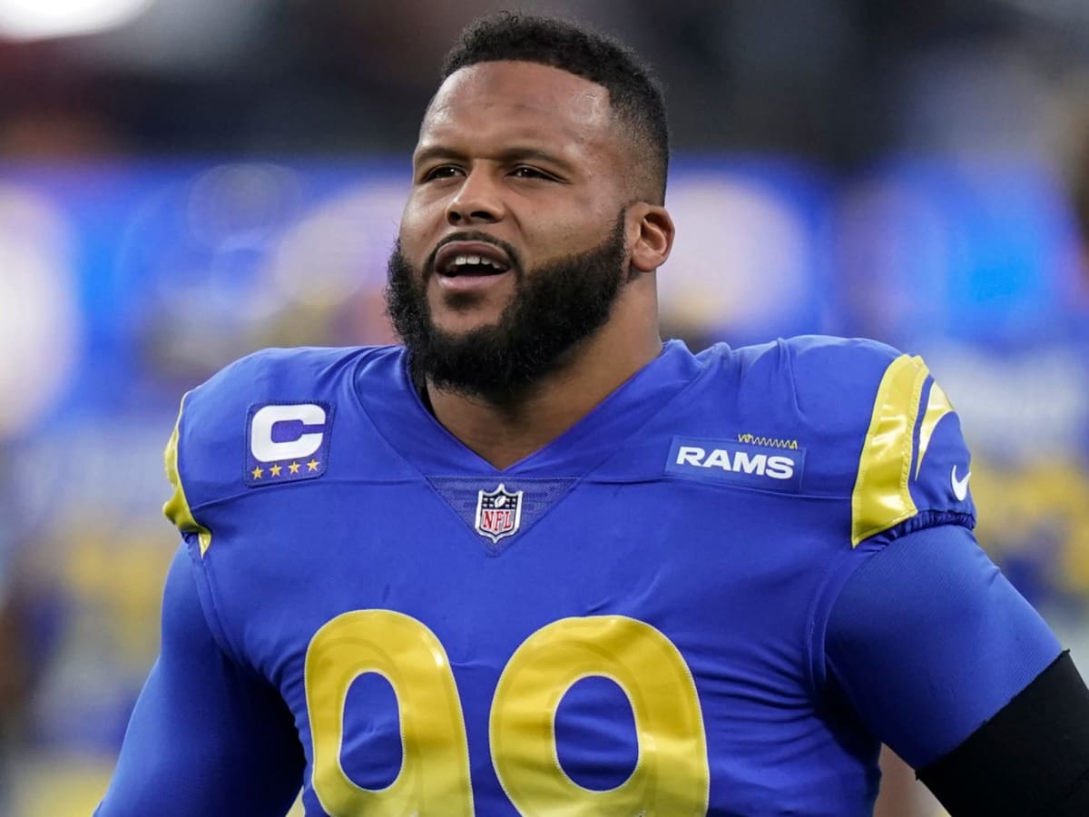 Los Angeles Rams, DT Aaron Donald not close on new contract 