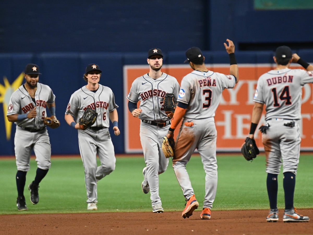 Astros' Luis Garcia exits start with right elbow discomfort, placed on  15-day IL Tuesday - The Athletic