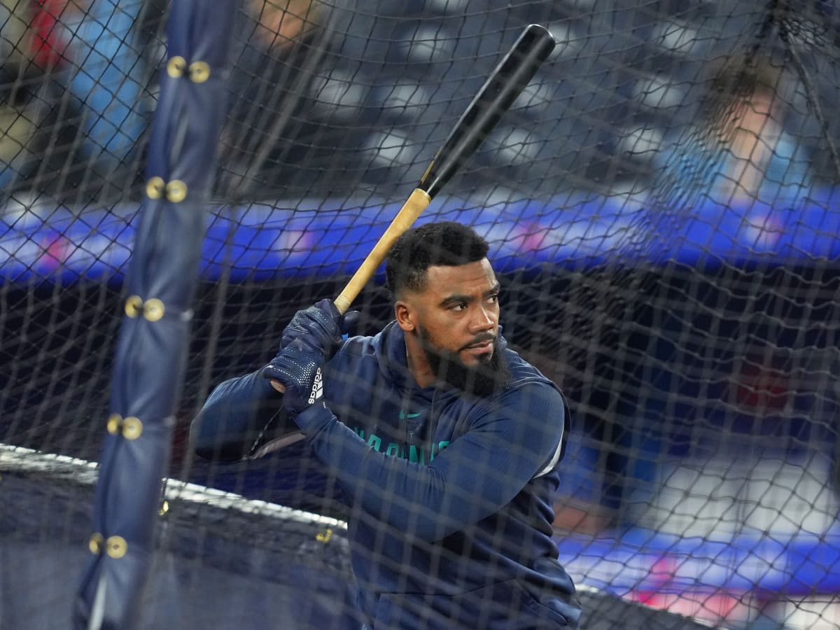 Teoscar Hernández pens emotional goodbye to Blue Jays fans