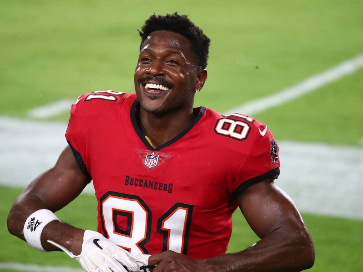 Antonio Brown announces 'return' to NFL with Ravens, but team has said  nothing about signing him