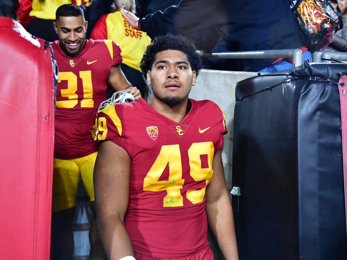 Chargers sign edge rusher Tuli Tuipulotu, their 2nd-round pick – Orange  County Register