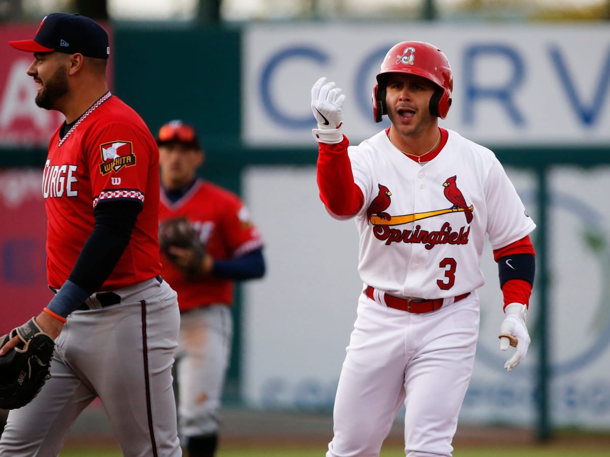 Edman's second straight walk-off hit gives Cardinals 5-4 win over Padres  Midwest News - Bally Sports