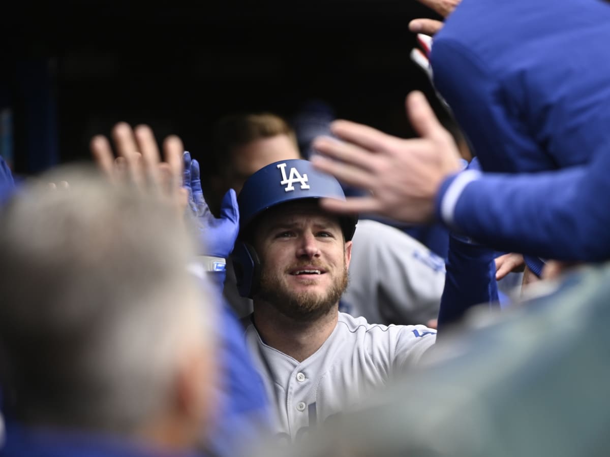 Dodgers: Max Muncy smacks walk-off grand slam vs. Phillies, sends Twitter  into frenzy