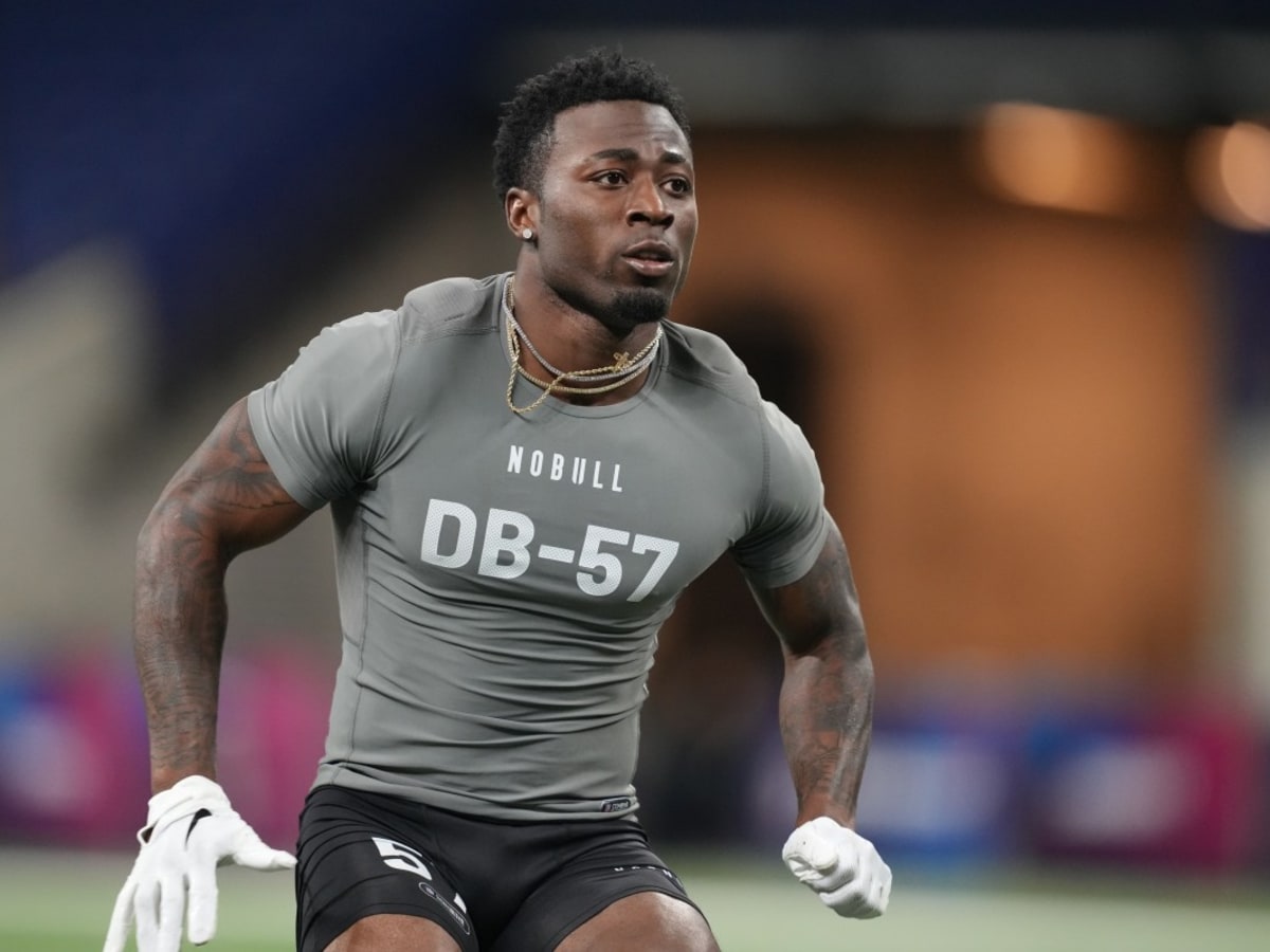 Marquan McCall - From Undrafted Free Agent to NFL Starter - Sports  Illustrated Carolina Panthers News, Analysis and More