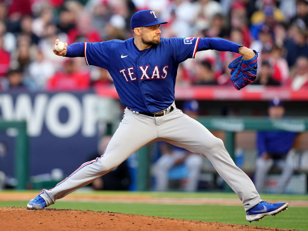 Odor has historic night as Rangers rout Orioles