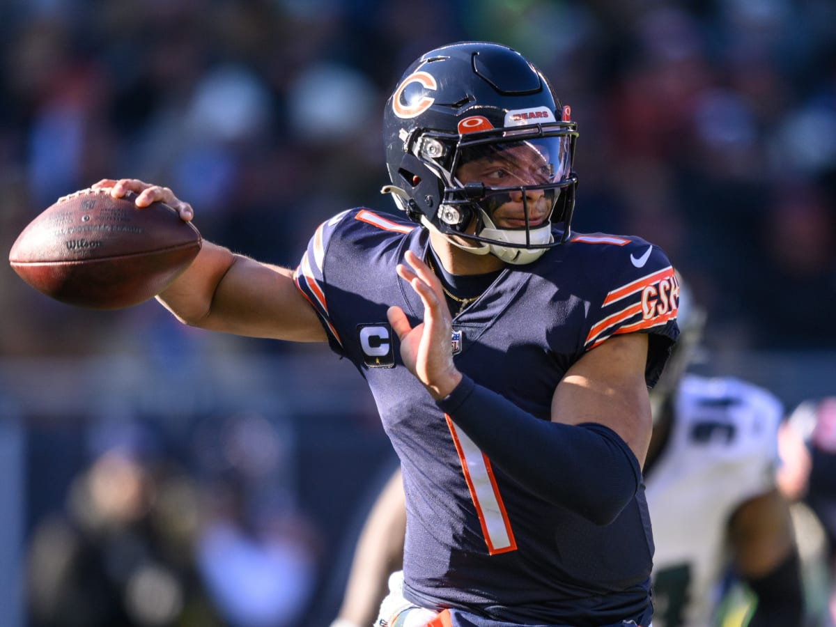 What will Year 2 for Chicago Bears QB Justin Fields look like in Luke  G 's offense?