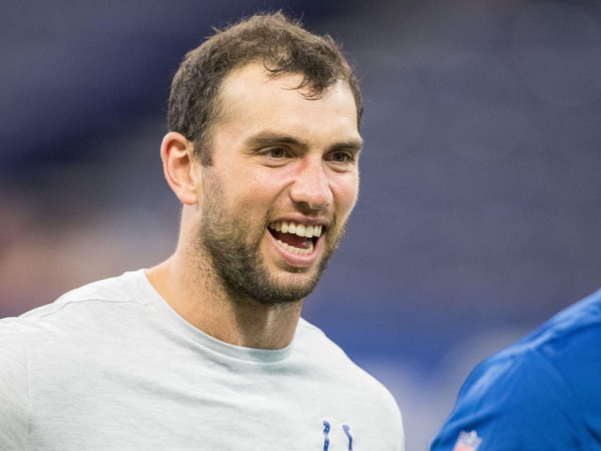 REPORT: Colts 'Reached Out' To Andrew Luck Amid QB Issues - Daily Snark