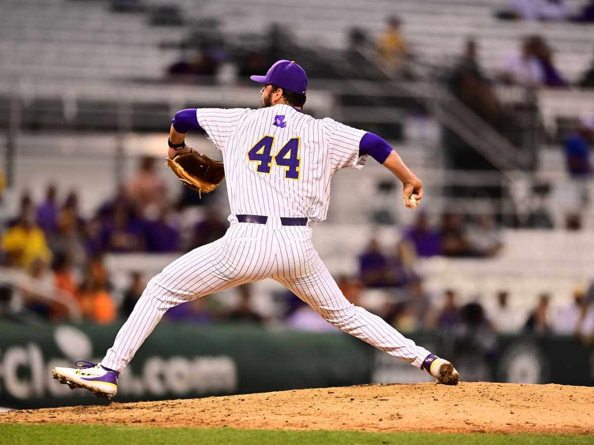 No. 2 LSU run-rules Northwestern State in midweek swing