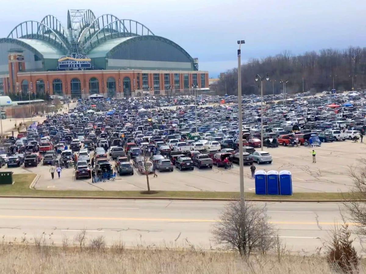 Colorado Rockies extend alcohol sales to end of eighth inning