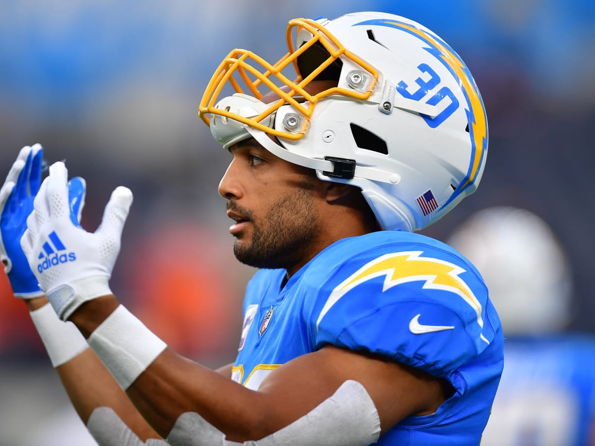 Austin Ekeler to stay with Chargers, reportedly agrees to