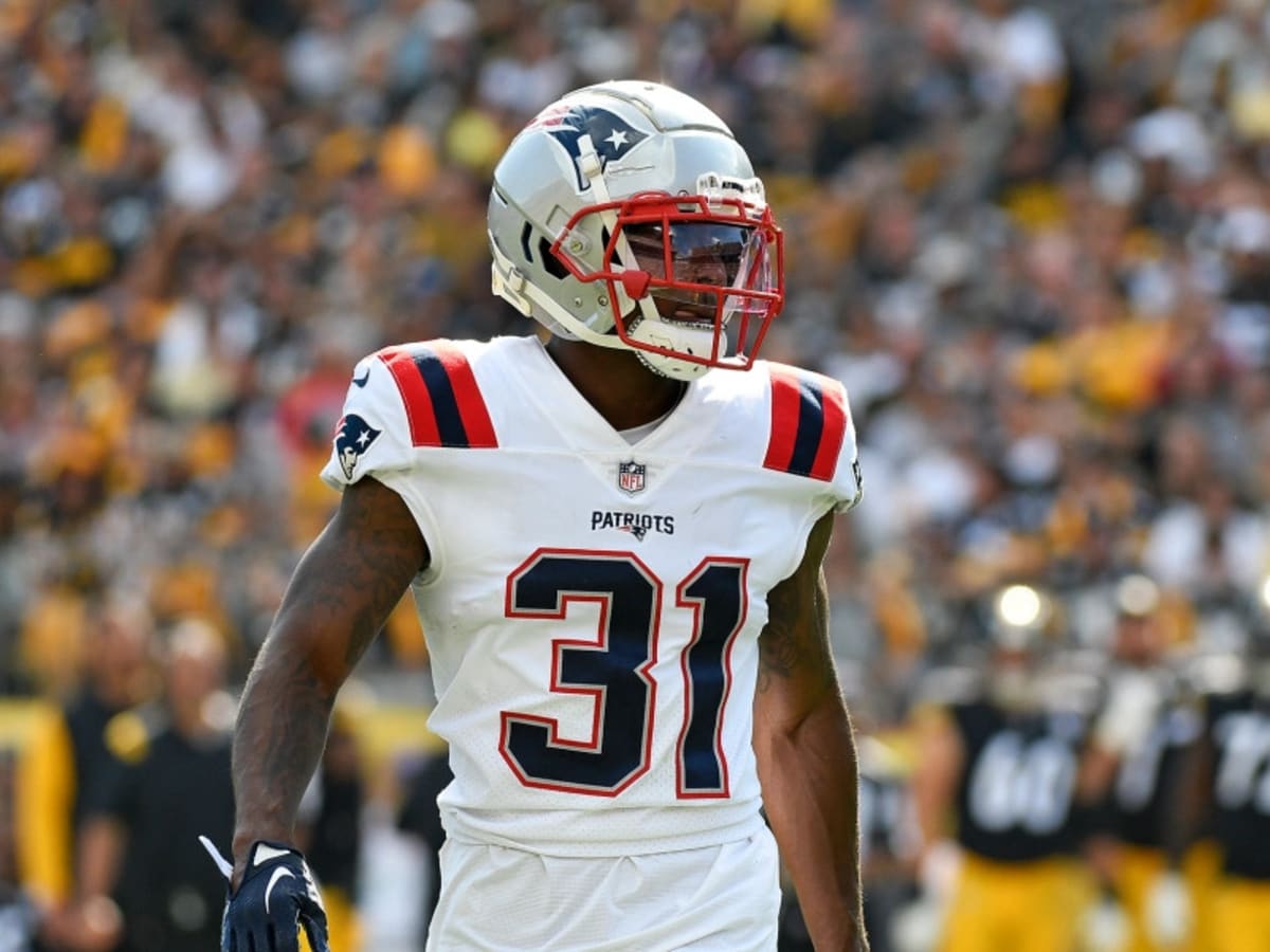 Patriots cornerback Jonathan Jones takes pride in his versatility