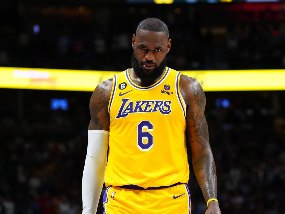 NBA Playoffs: LeBron James proves he is human after missing an easy dunk in  LA Lakers Game 2 loss to Denver Nuggets - KTVZ