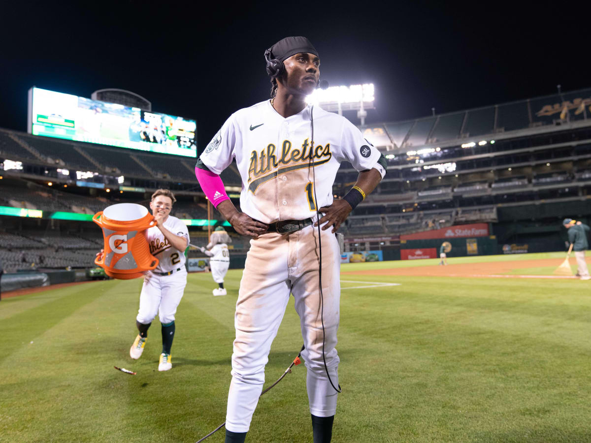 A's win in 10th inning on walk-off home run