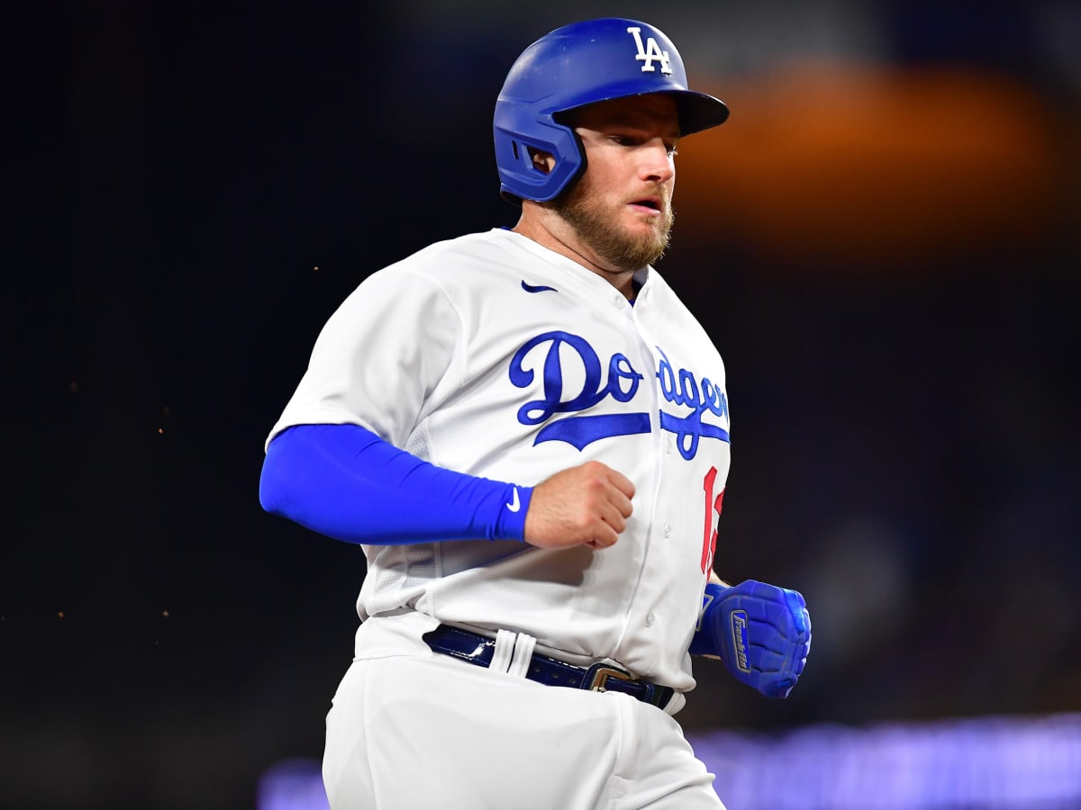 Max Muncy injury adds major hurdle to Dodgers' title hopes - Los