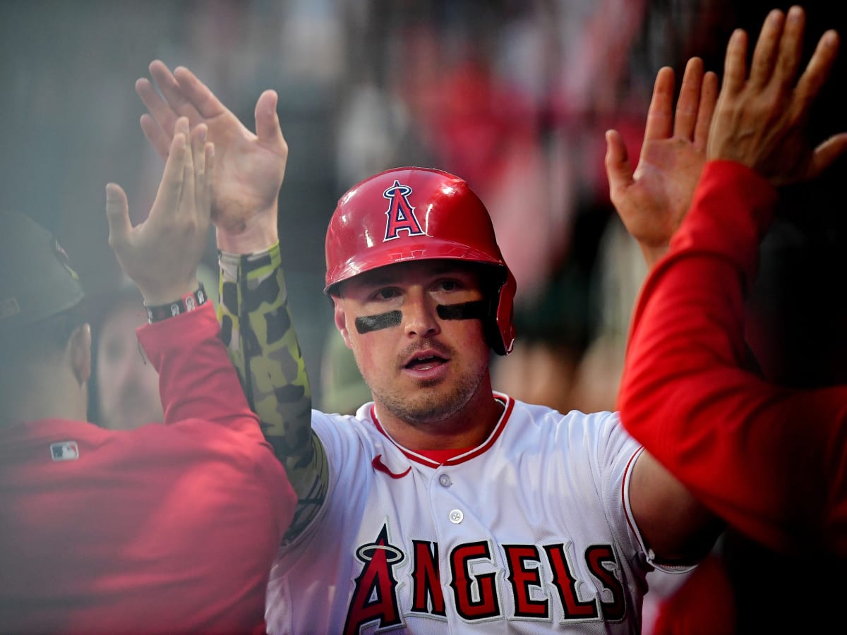 Angels News: Hunter Renfroe Welcomes Daughter to the World, Returning  Saturday - Los Angeles Angels