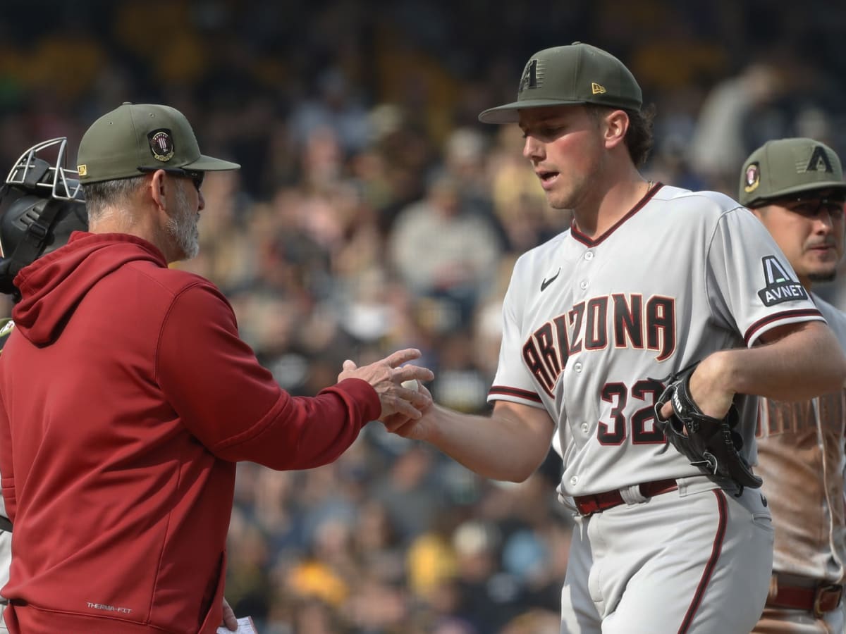 Arizona Diamondbacks on X: Fits for the weekend.