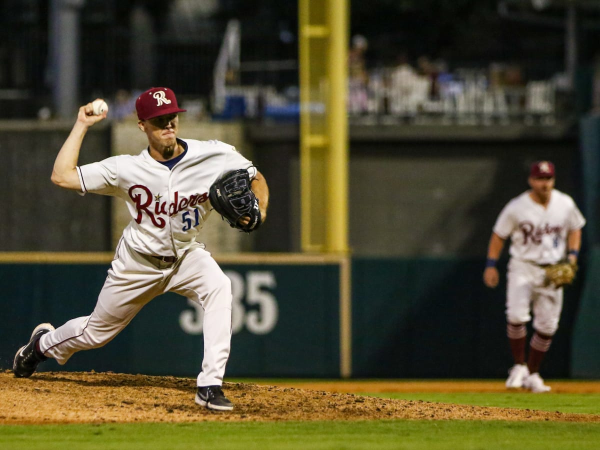 Bullpen gives Rangers plenty of relief