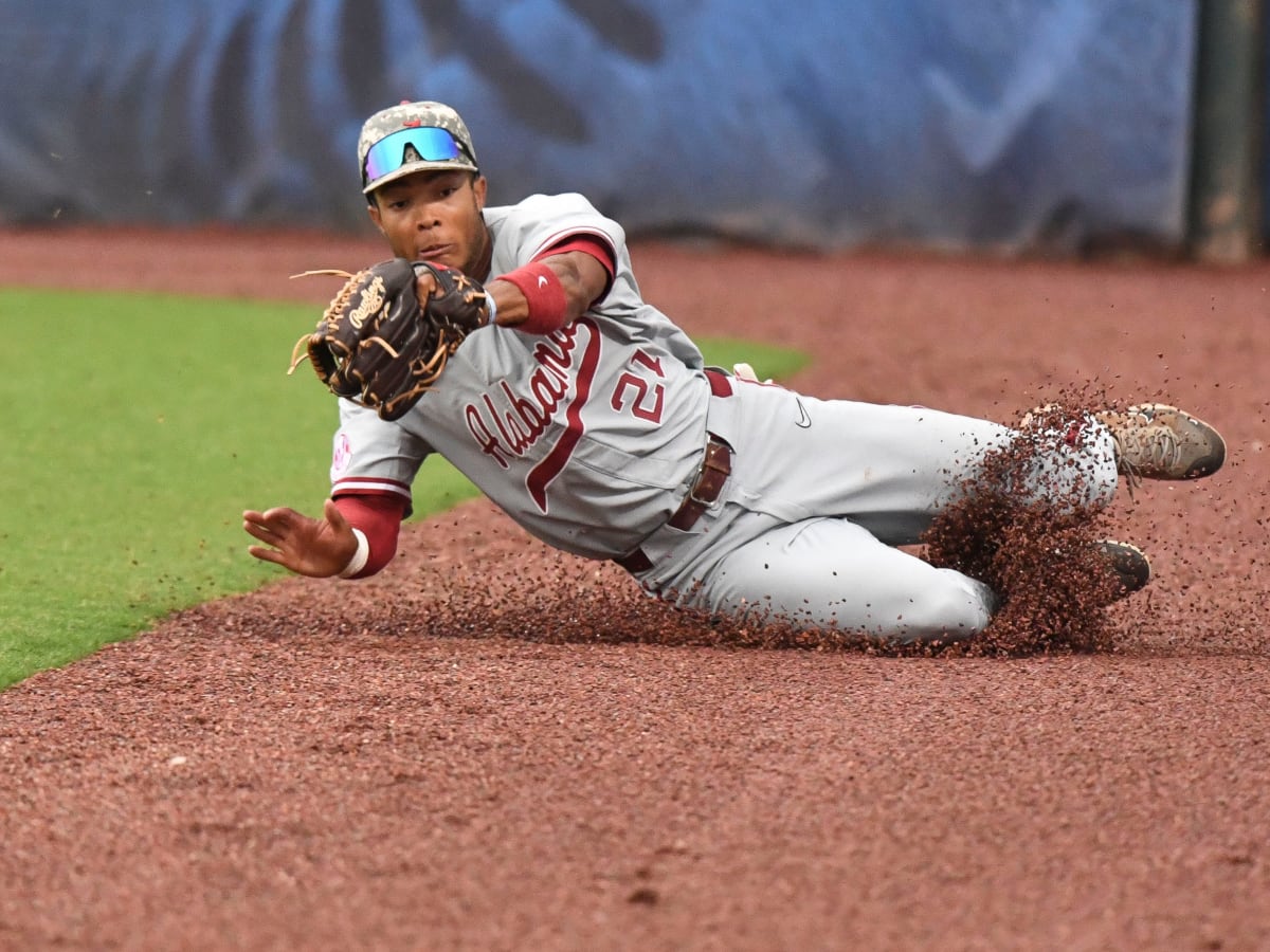 BASEBALL: Alabama Collects First SEC Sweep of 2022