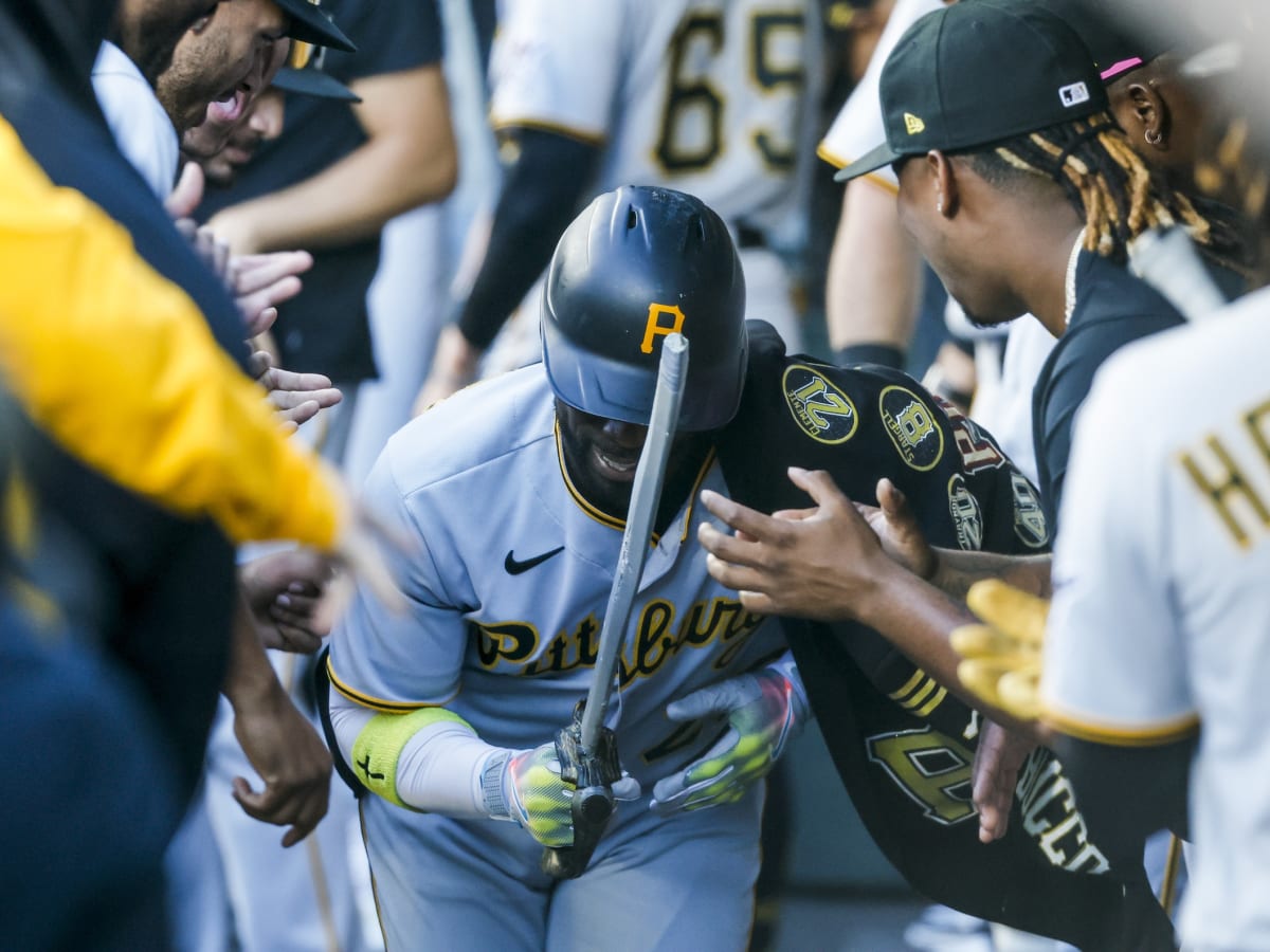 Reynolds dad strength on full display in Pirates win