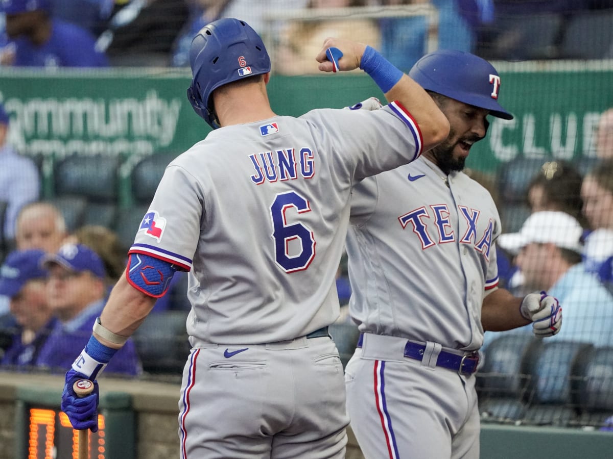 MLB: Texas Rangers extend win streak but All-Star Jung breaks thumb