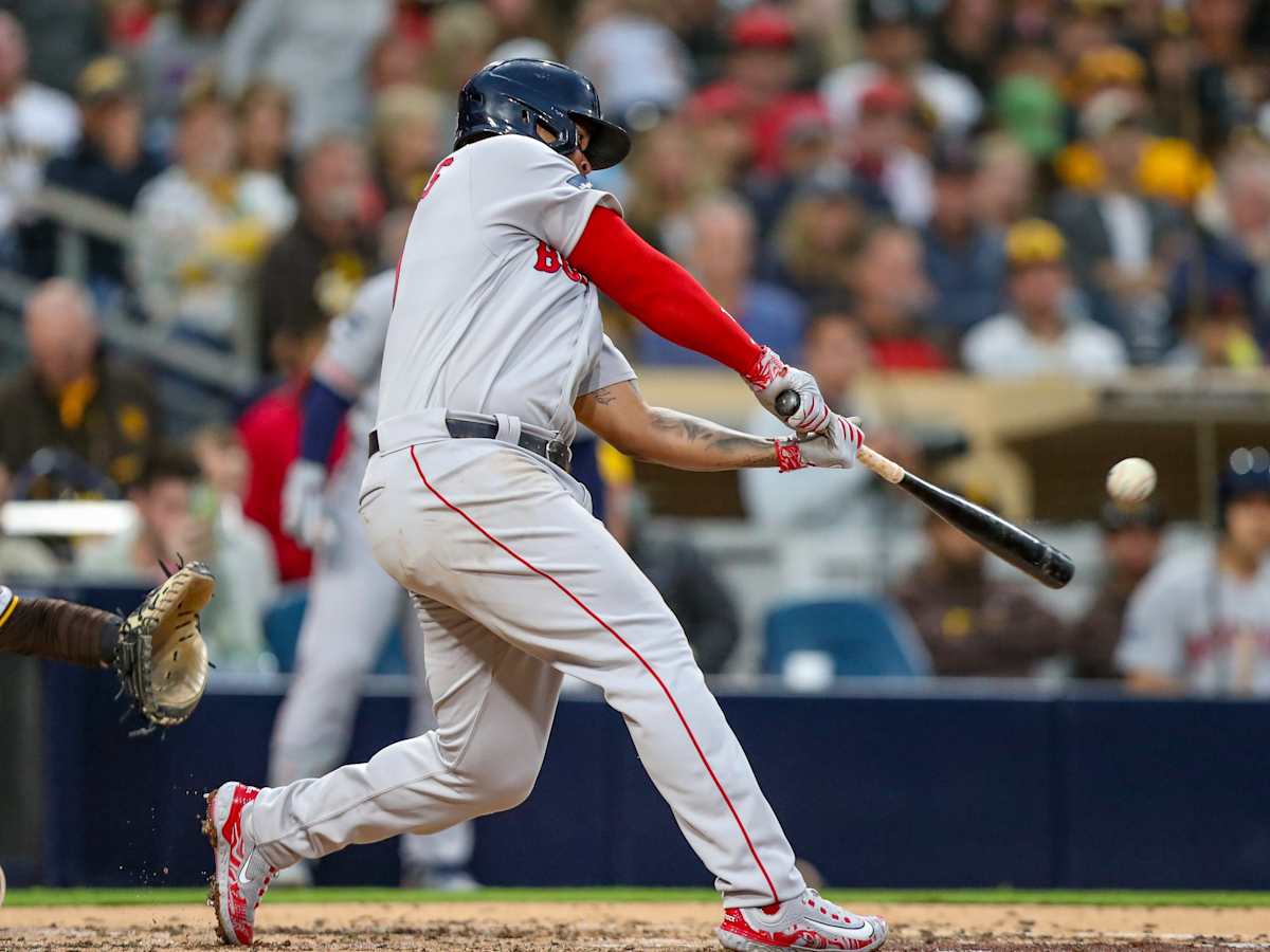 Red Sox star Rafael Devers sets franchise record for hits before age 23