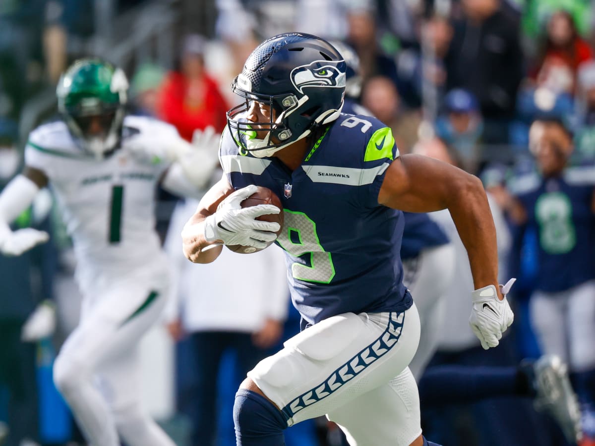 Kenneth Walker III Injury Update: Joins 'Physical' Charbonnet at Seattle Seahawks Practice - Sports Illustrated Seattle Seahawks News, Analysis and More