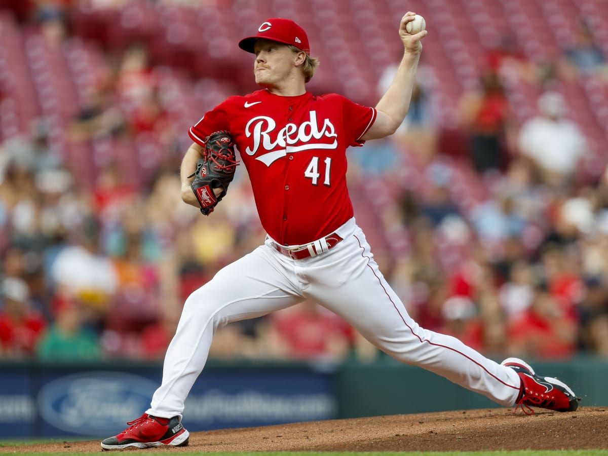 Reds prospect Andrew Abbott wins MLB debut