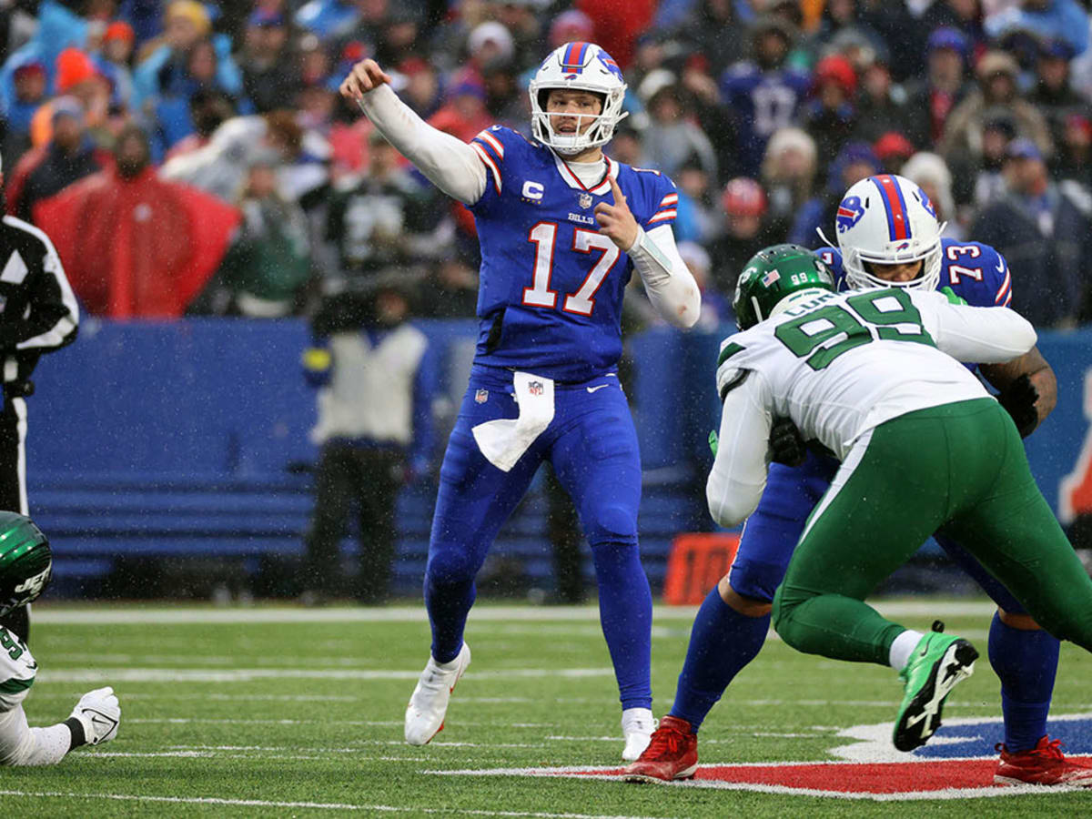 Josh Allen and Aaron Rodgers Share a Moment Before Bills Game [VIDEO]