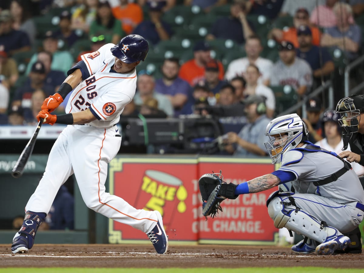 Astros' Lance McCullers battling shoulder soreness