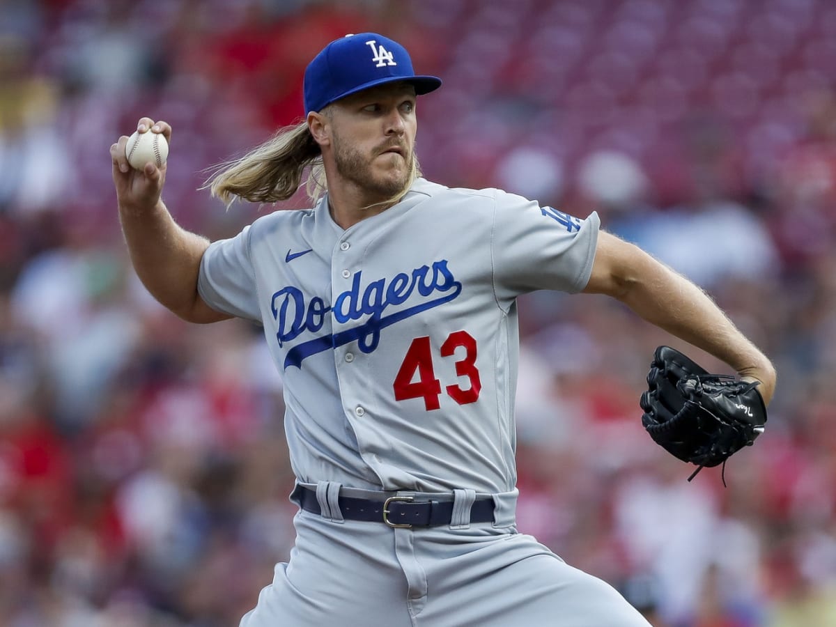 Dodgers agree to one-year contract with pitcher Noah Syndergaard