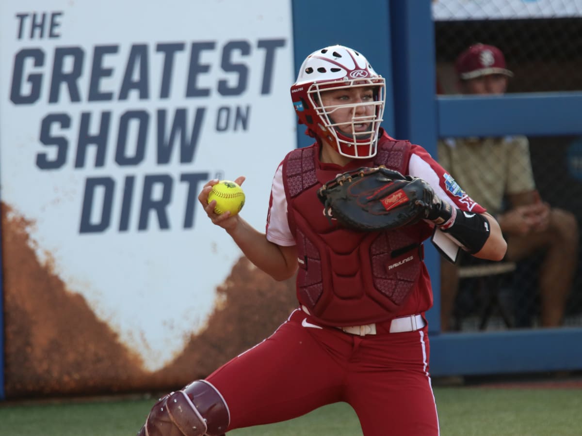 Hansen Wins Johnny Bench Award for Nation's Top Catcher