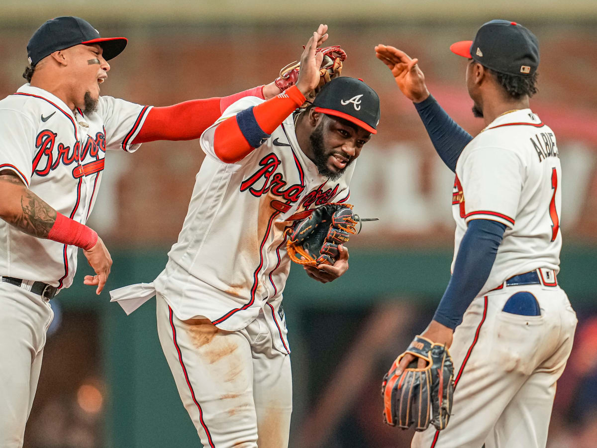 Ozzie Albies, Orlando Arcia highlight: Braves infield duo teams up