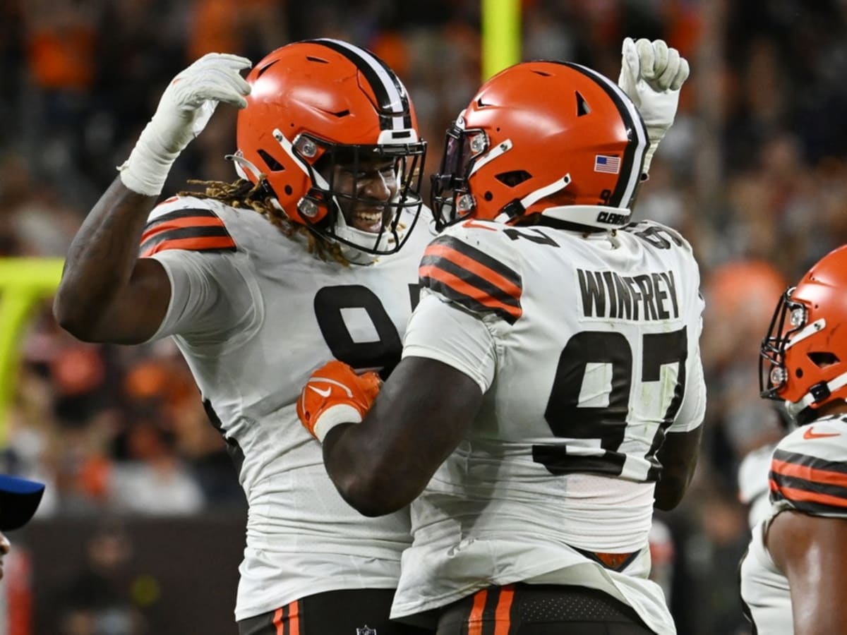 Cleveland Browns DT Perrion Winfrey sees misdemeanor assault