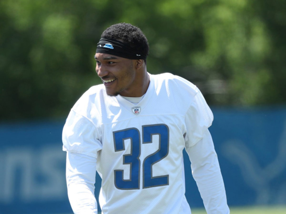 ALLEN PARK, MI - AUGUST 04: Detroit Lions wide receiver Maurice Alexander  (15) participates in a passing drill during the Detroit Lions training camp  on August 4, 2022 at the Detroit Lions