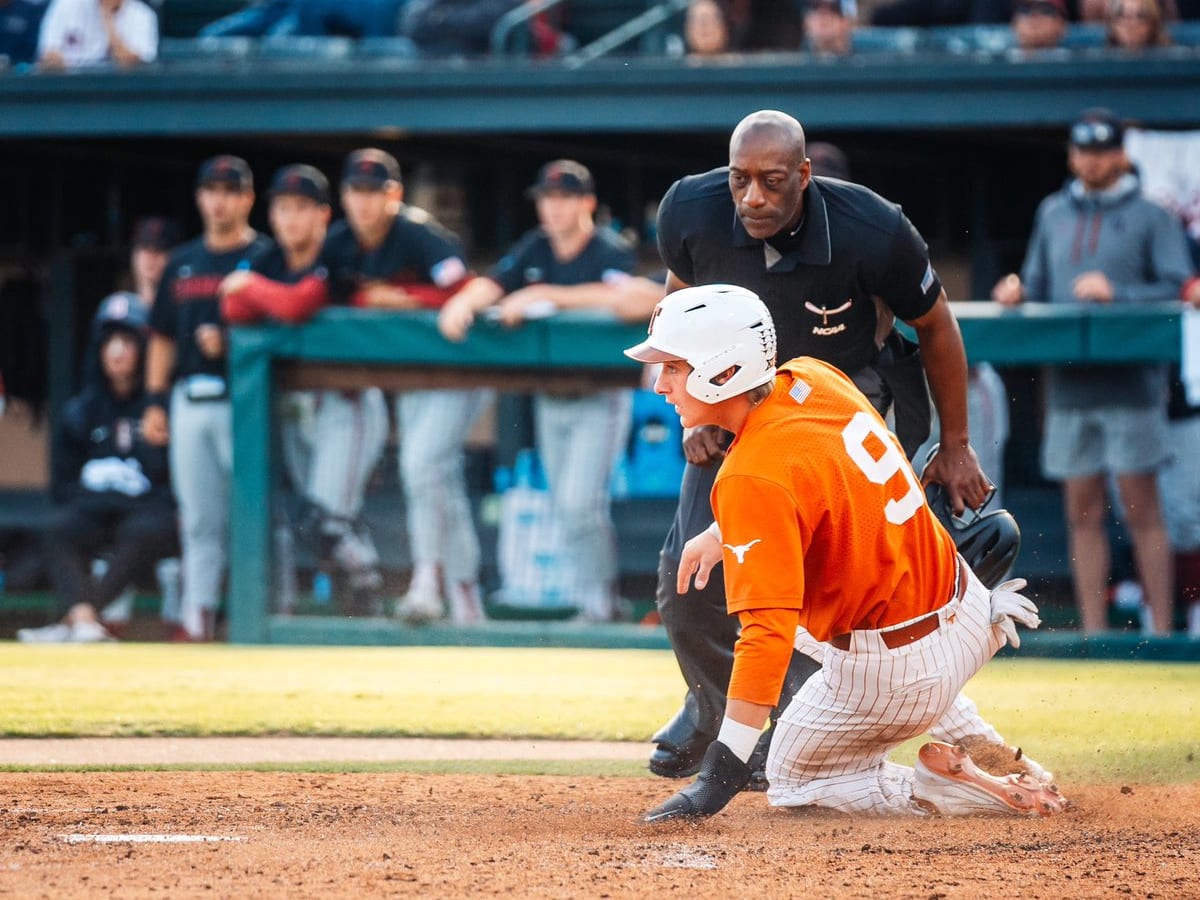 Texas baseball season ends with loss to Stanford in NCAA tournament