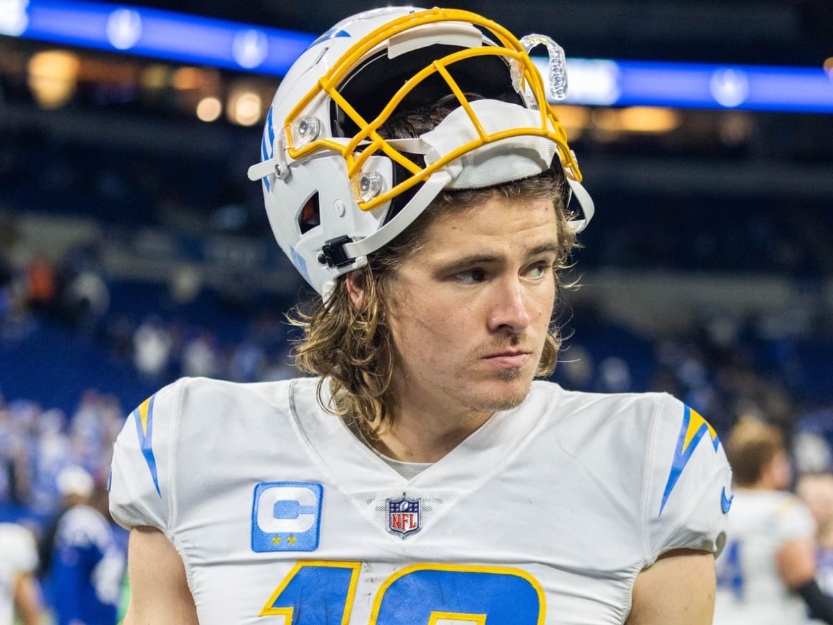 Chargers News: Justin Herbert Backs Alma Mater's Transition to Big 10  Conference - Sports Illustrated Los Angeles Chargers News, Analysis and More