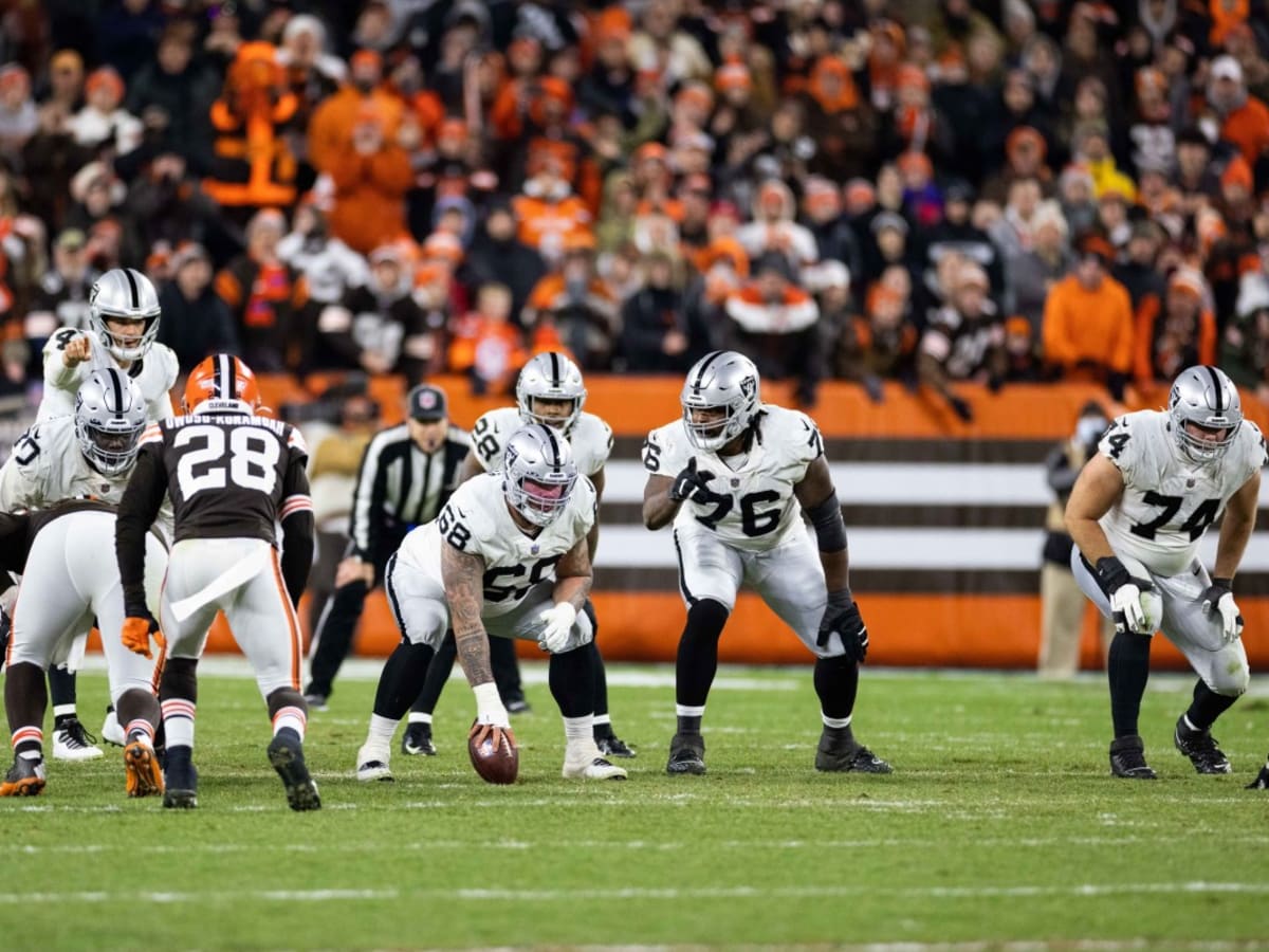 Raiders News: PFF ranks the Raiders offensive line 15th in the NFL - Silver  And Black Pride