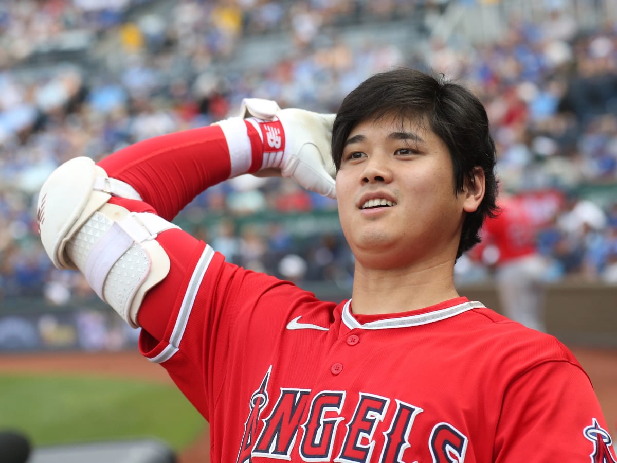 Before Shohei Ohtani became a star, he played for the Hokkaido Nippon-Ham  Fighters 🈳 Now is your chance to bid on this unique Hokkaido…