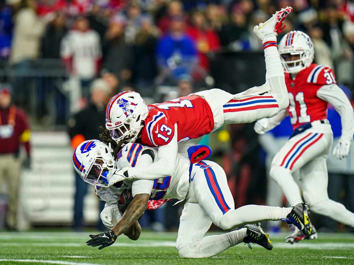 New England Patriots cornerback Jack Jones (13) reacts against the New York  Jets during an NFL football game Sunday, Oct. 30, 2022, in East Rutherford,  N.J. (AP Photo/Adam Hunger Stock Photo - Alamy