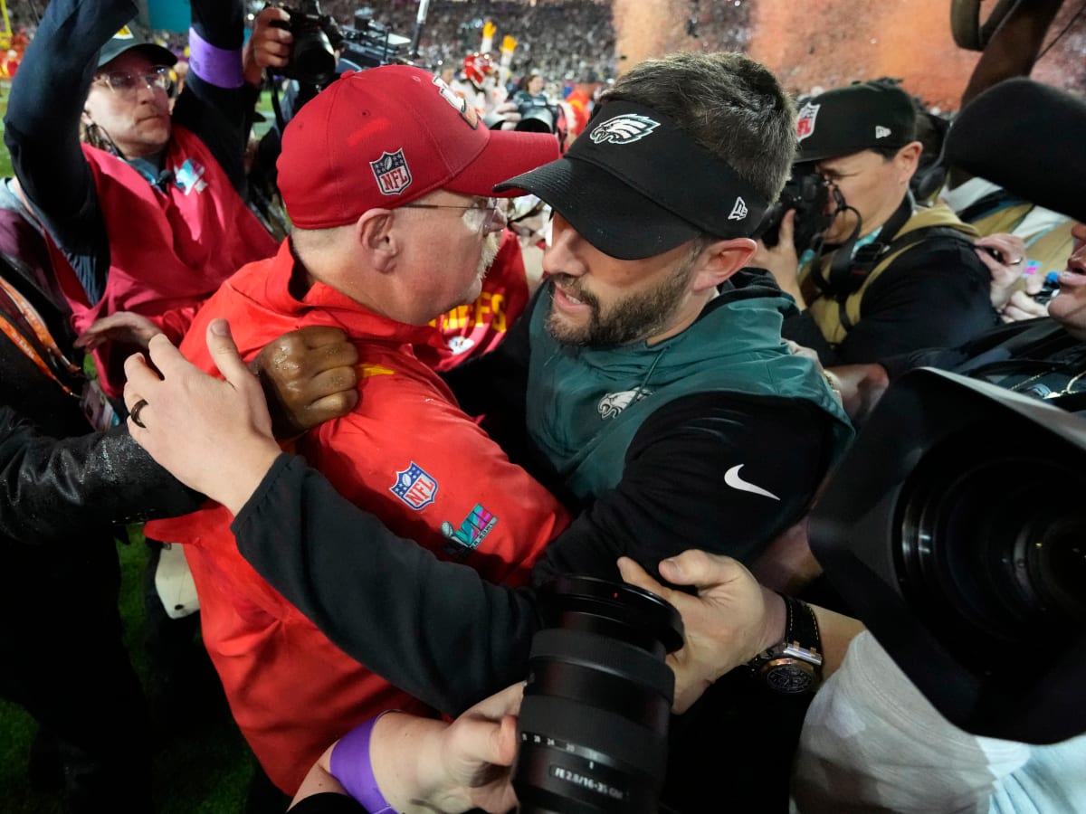 Philadelphia Eagles Coach Nick Sirianni Readies for Climb to Top of Family  Tree - Sports Illustrated Philadelphia Eagles News, Analysis and More