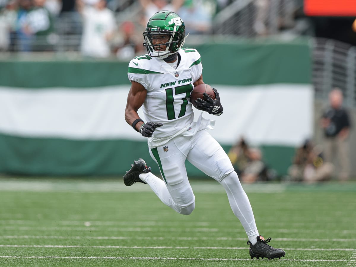 SI's 2022 NFL Re-Draft: Jets' Sophomore Stars Gardner and Wilson Rise into  Top 3 - Sports Illustrated New York Jets News, Analysis and More