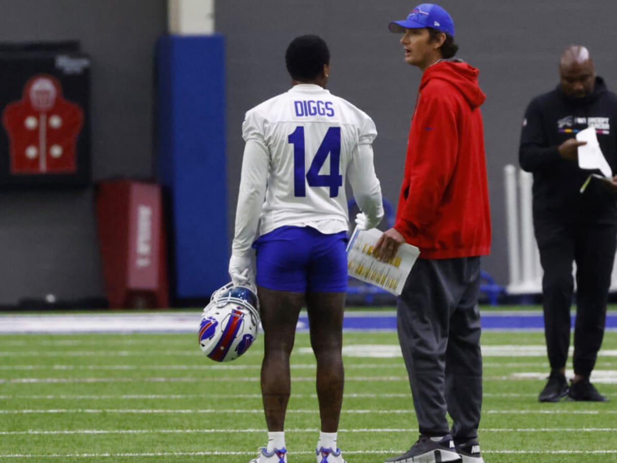 Buffalo Bills Accustomed to NFL Mandated Guardian Caps: Controversial  Change - Sports Illustrated Buffalo Bills News, Analysis and More