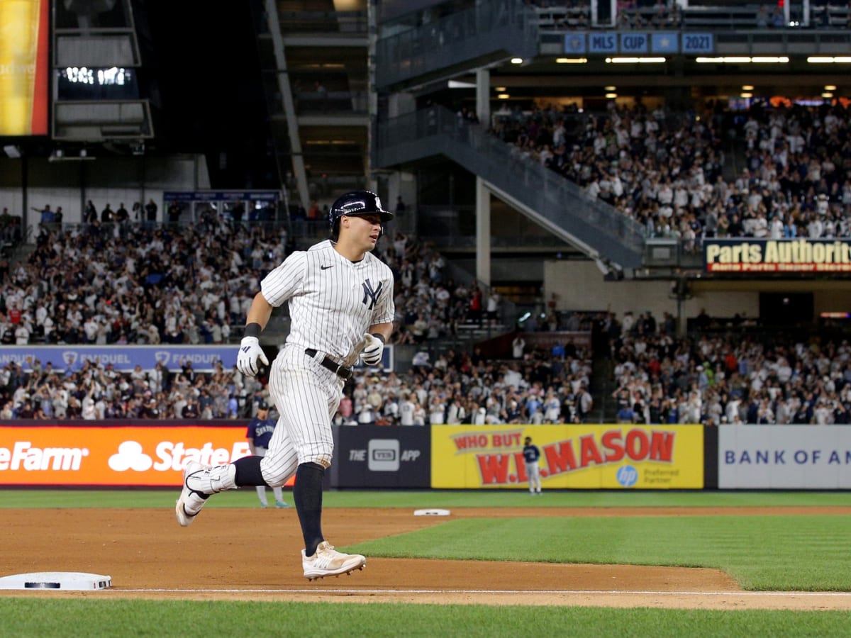 No Yankees rookie had tallied a 20/20 season until Anthony Volpe! 👀 